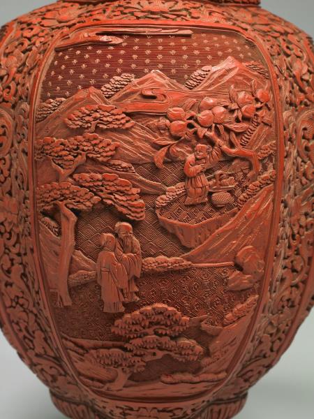 山水人物圖海棠式瓶