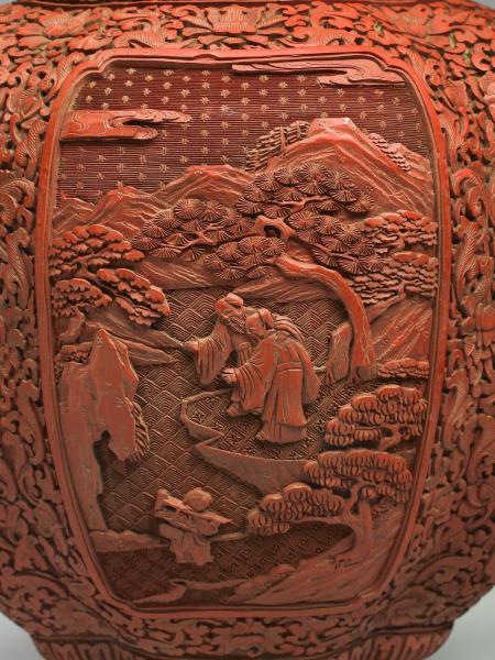 山水人物圖海棠式瓶