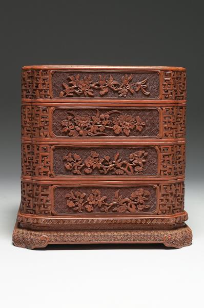 剔紅花卉紋三層套盒