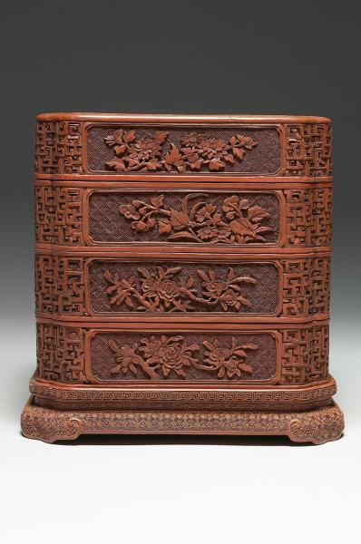 剔紅花卉紋三層套盒