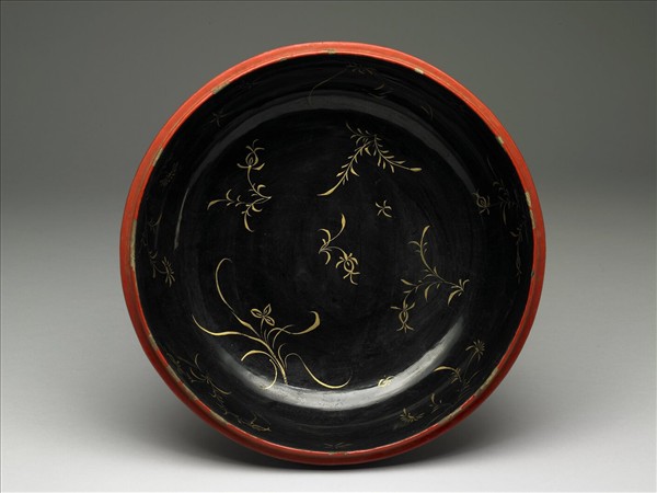 剔彩群仙獻壽圖捧盒