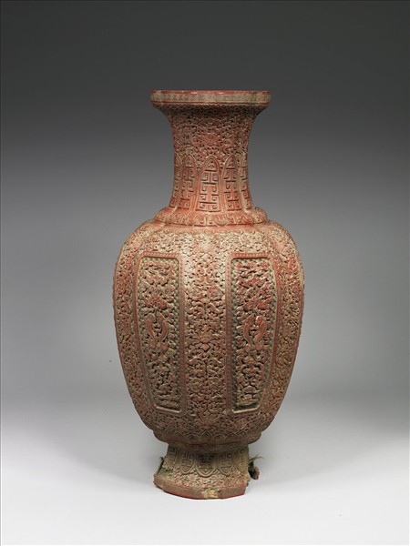 剔紅吉慶有餘大瓶