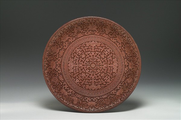 剔紅八吉祥圓盤