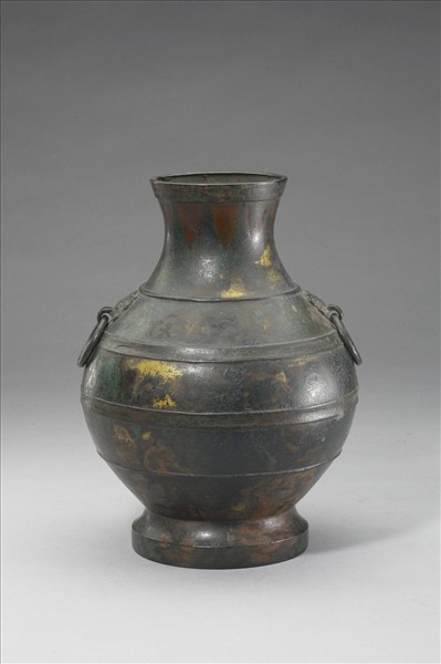 嵌紅銅鋪首銜環壺