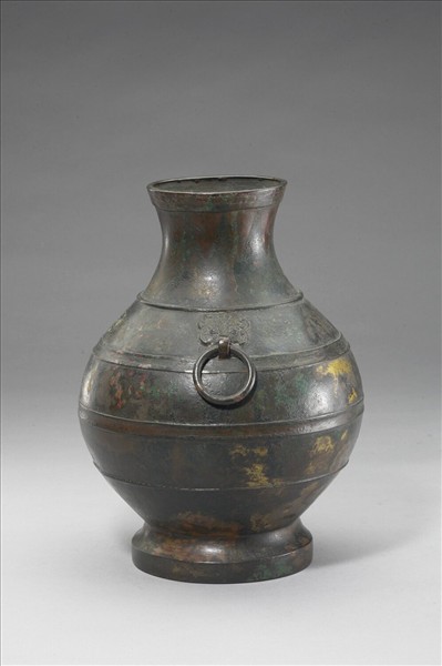 嵌紅銅鋪首銜環壺