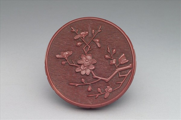 剔紅梅花圓盒