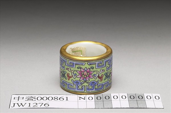 粉彩花卉紋扳指