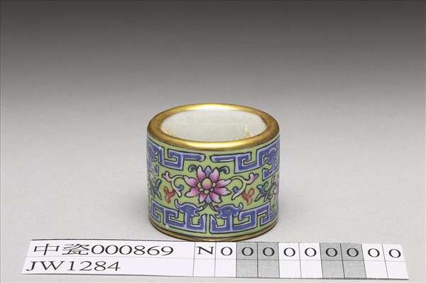 粉彩花卉紋扳指