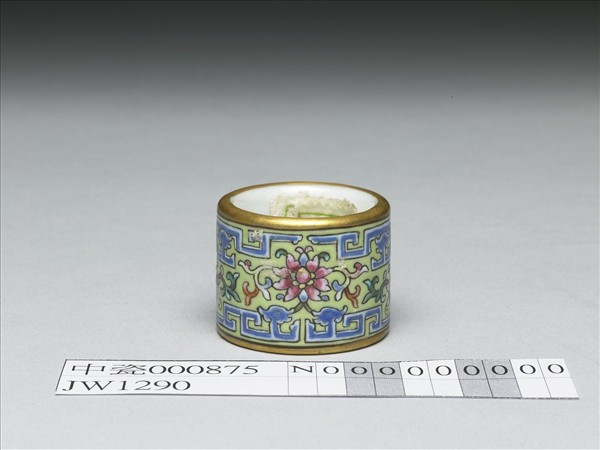 粉彩花卉紋扳指