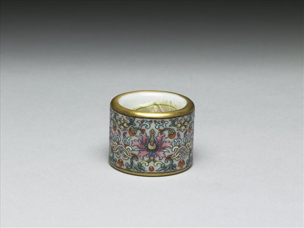 粉彩花卉紋扳指