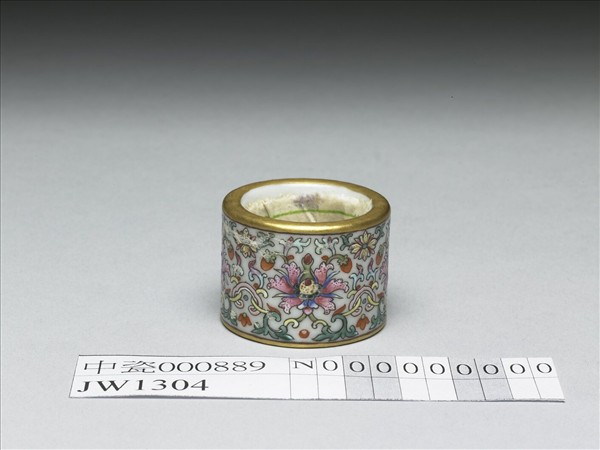 粉彩花卉紋扳指