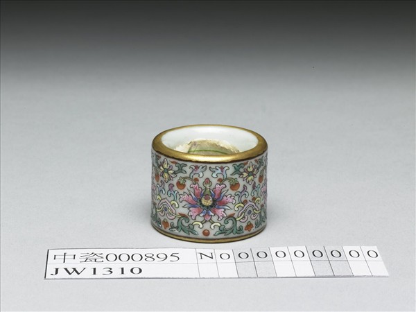 粉彩花卉紋扳指