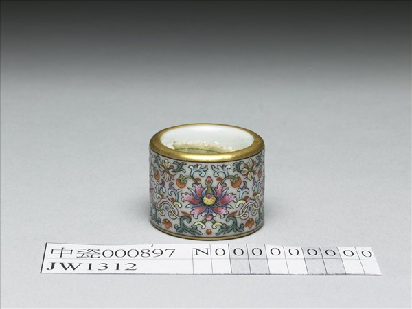 粉彩花卉紋扳指