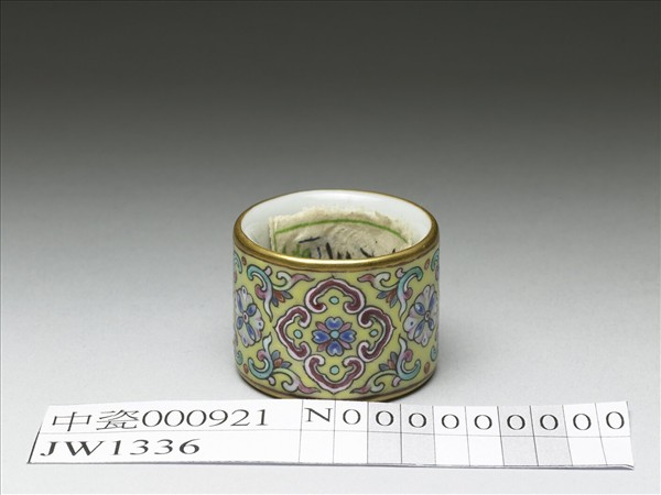 粉彩花卉紋扳指