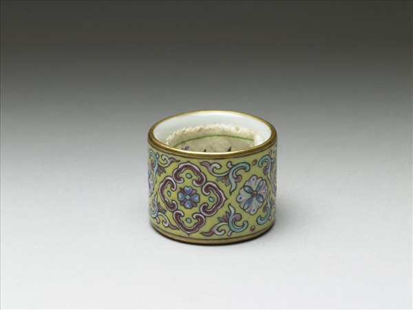 粉彩花卉紋扳指