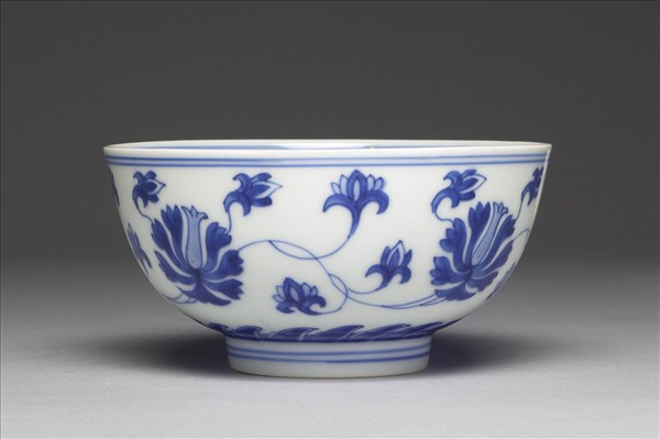 青花碗