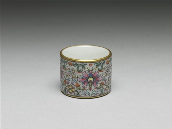 粉彩花卉紋扳指