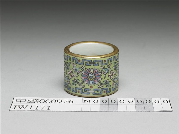 粉彩花卉紋扳指