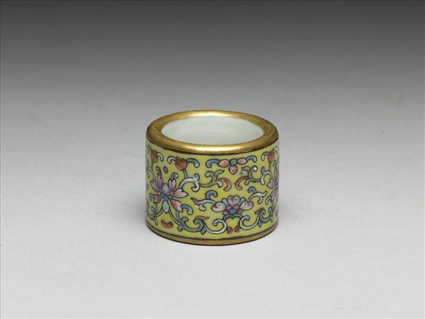 粉彩花卉紋扳指