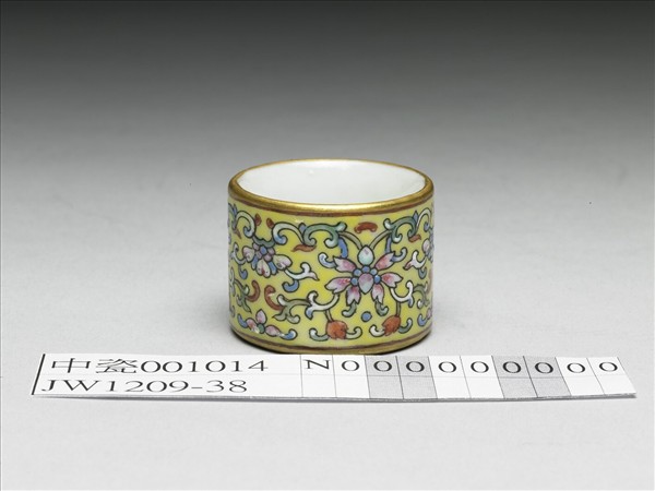 粉彩花卉紋扳指