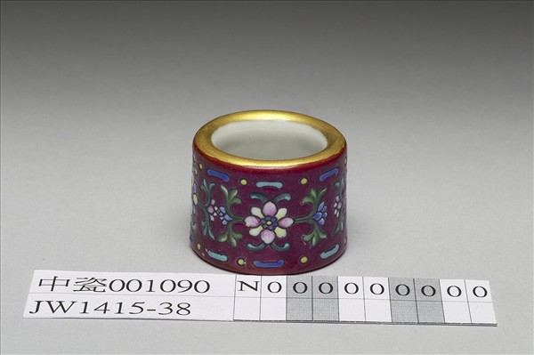 粉彩花卉紋扳指