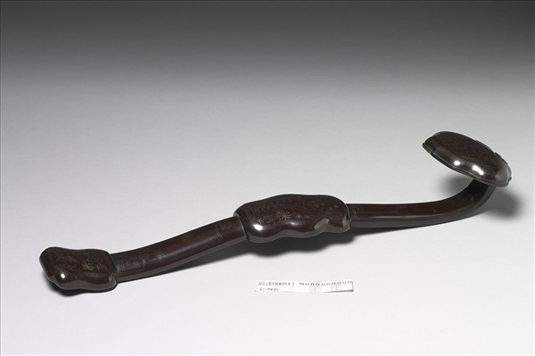 褐漆嵌金銀福壽如意