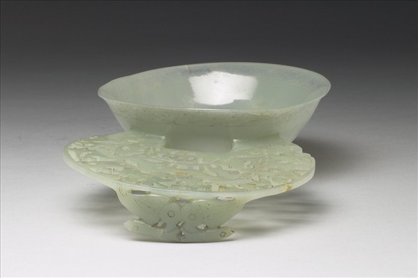 玉圓片形單柄蓋碗