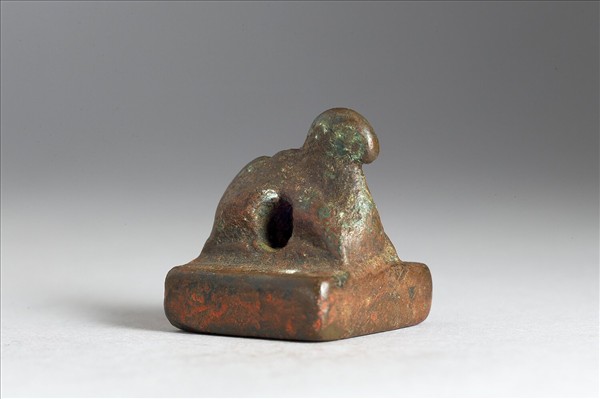 「晉率善羌佰長」銅印