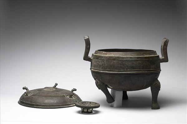 獸帶紋鼎