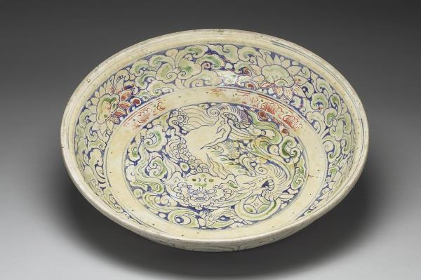 越南 青花加彩獅戲大盤