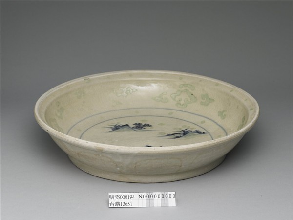 越南青花加彩山水盤