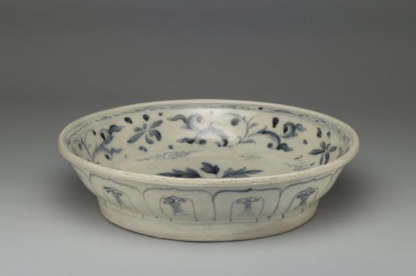 越南青花花卉盤