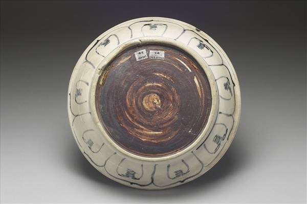 越南青花花卉盤