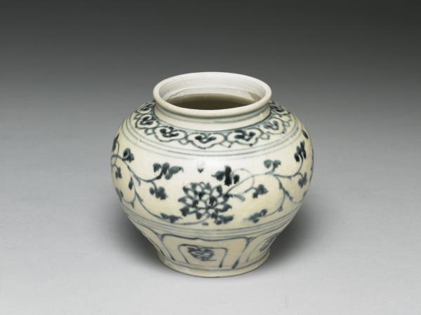 越南青花花卉罐