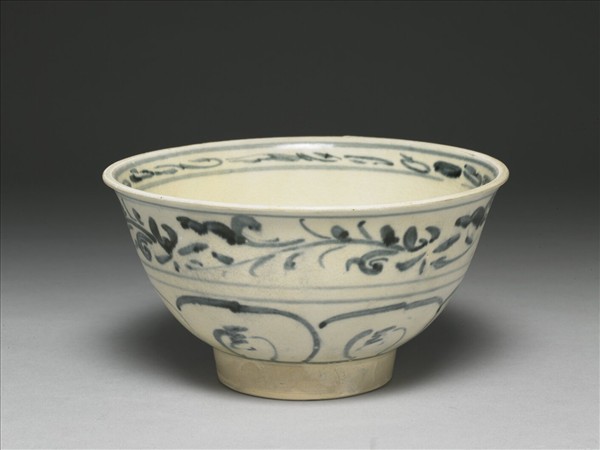 越南青花花卉碗