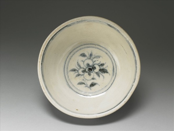 越南青花花卉碗