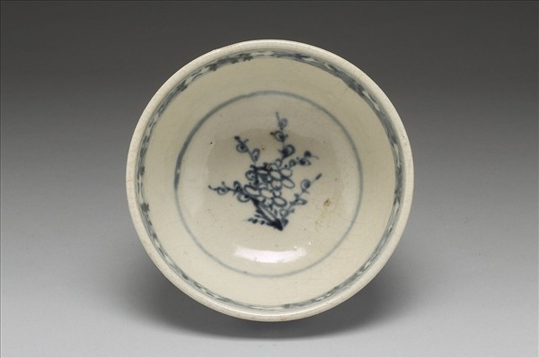 越南青花花卉碗