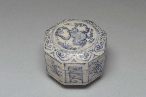 越南 青花躍馬圖八方小盒