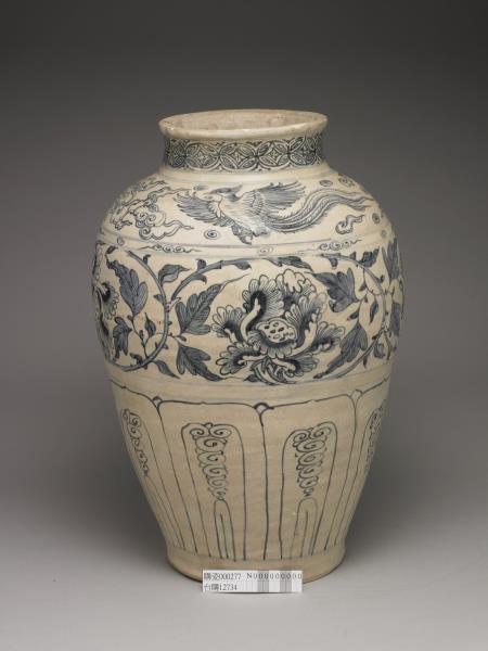 越南 青花鳳凰牡丹瓶