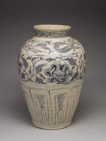 越南 青花鳳凰牡丹瓶