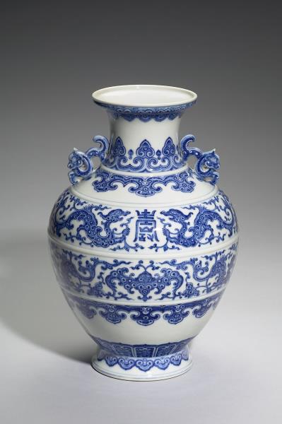 青花夔龍紋瓶- 故宮