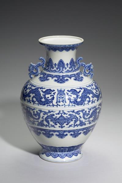 青花夔龍紋瓶- 故宮