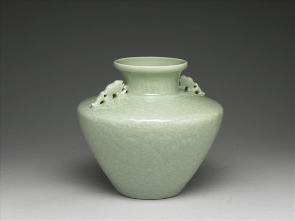 青瓷雙耳尊