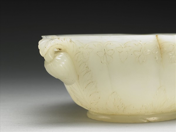 玉花口花蕾形雙柄碗