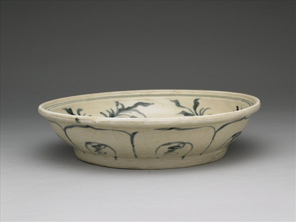 越南青花花卉盤