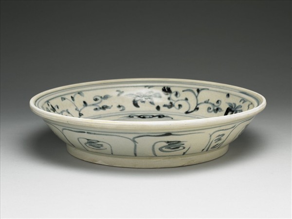 越南青花折枝梅花盤