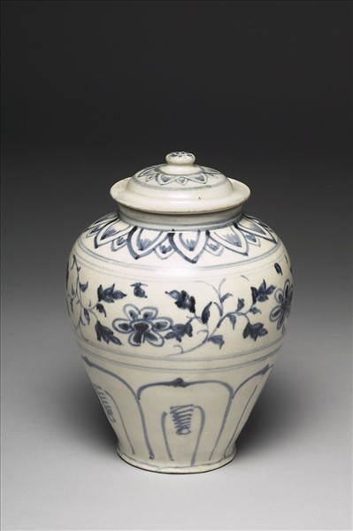 越南 青花花卉蓋罐