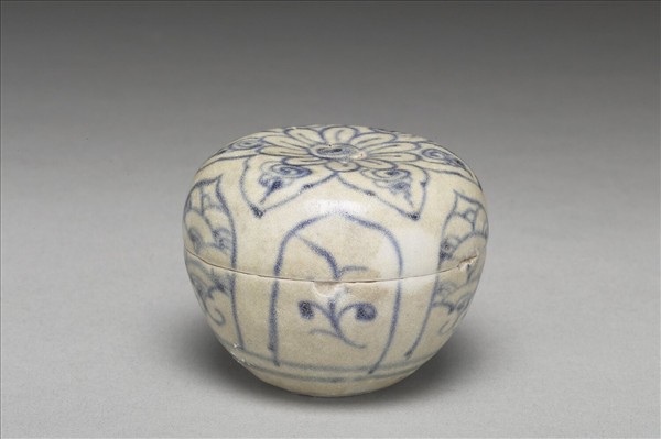 越南青花花卉小盒