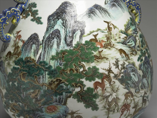 洋彩百鹿雙耳尊