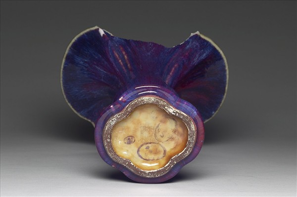 爐鈞釉海棠式觚